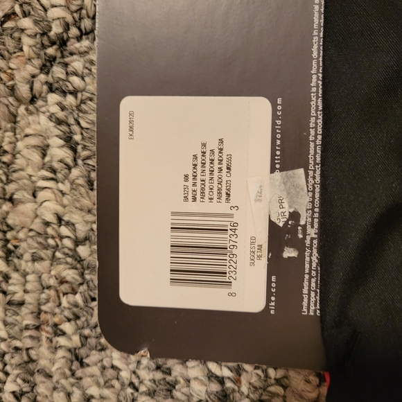 NWT Nike Pink And Black Drawstring Backpack. - Picture 2 of 2